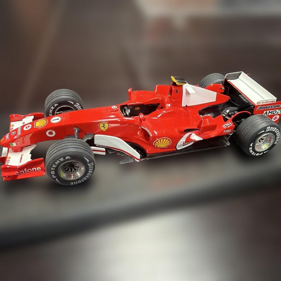 Ferrari F2005 1/18 ミニカー