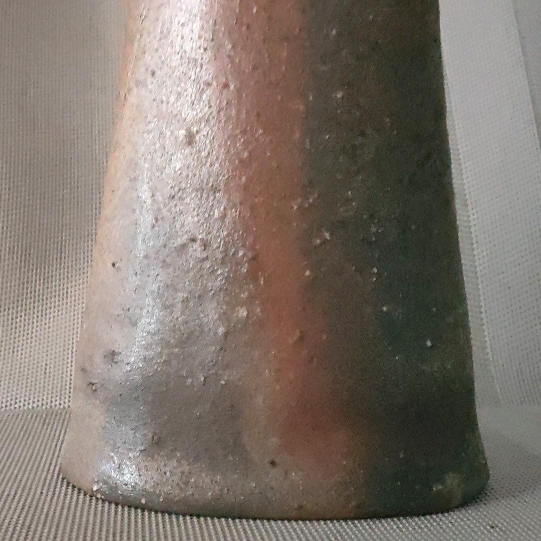 ベン・コーエン　越前　手付花器