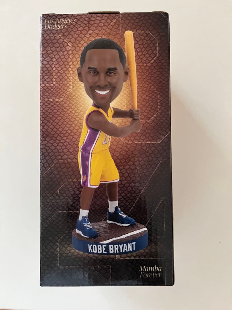 コービーブライアント　ボブルヘッド　非売品　フィギュア