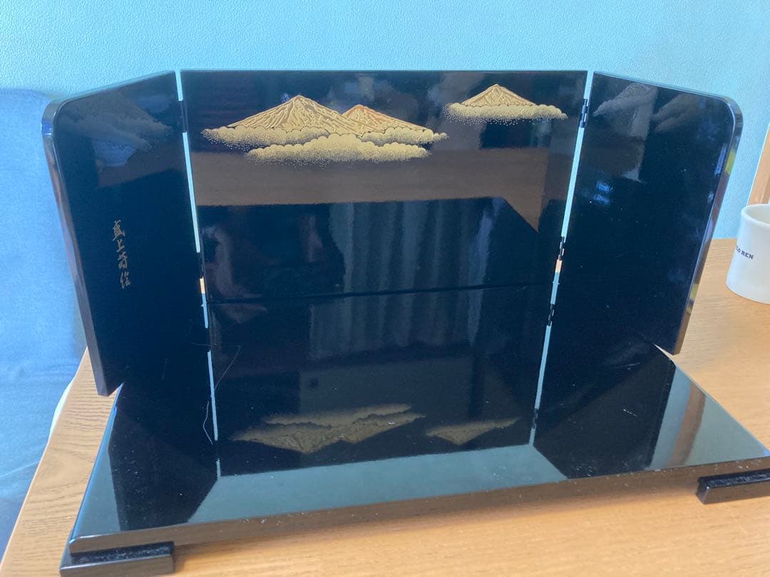 おまけタペストリー付◆雛人形◆お雛様 【親王飾り】 落ち着いた漆塗りの台座