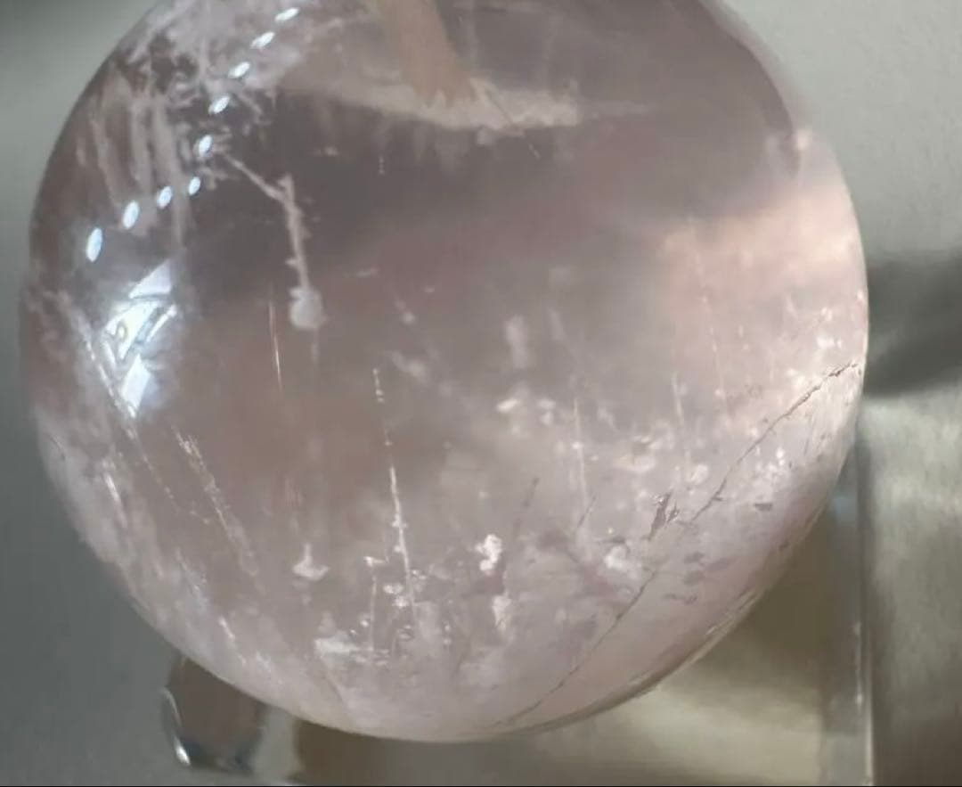 ホワイトガーデンスターローズクォーツ　スフィア28mm