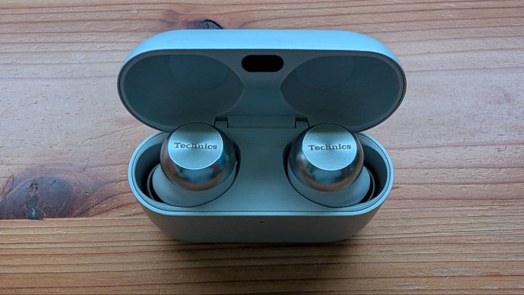 AZ100 Technics 本体付属品全て有り イヤーピース未使用