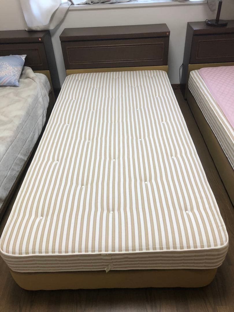 ナショナル製♦️ダークブラウン♦️シングルベット♦️マットレス付♦️送料込♦️3台あり