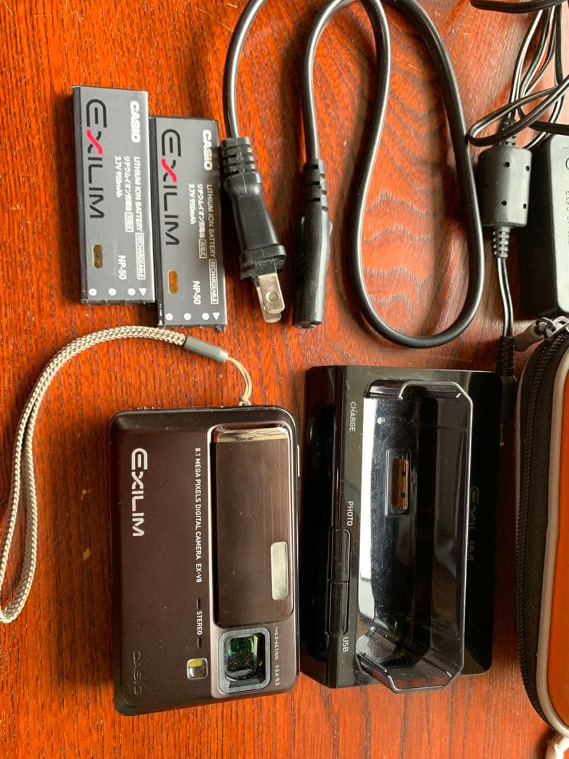 カシオ　EXILIM EX-V8 コンパクトデジタルカメラ