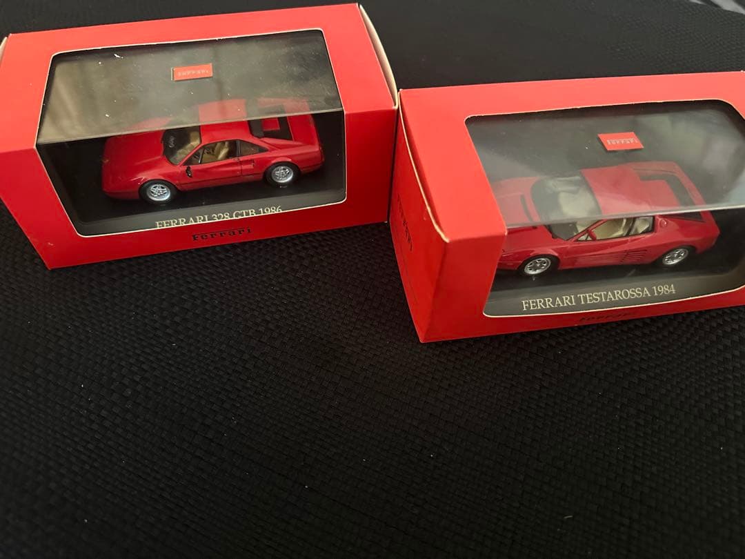 京商Ferrari 1／43，4台　ケース以外は目立つ傷や汚れ無し