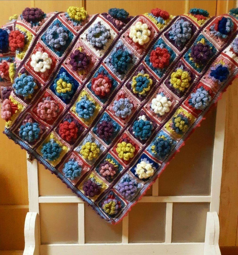 もこもこ モチーフ編み マルチカバー （サイズ約166×90㎝）