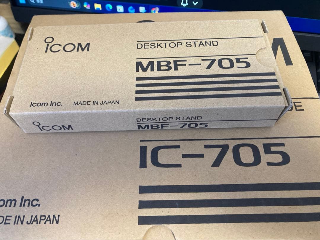 ICOM IC-705 トランシーバー MBF-705スタンド付き