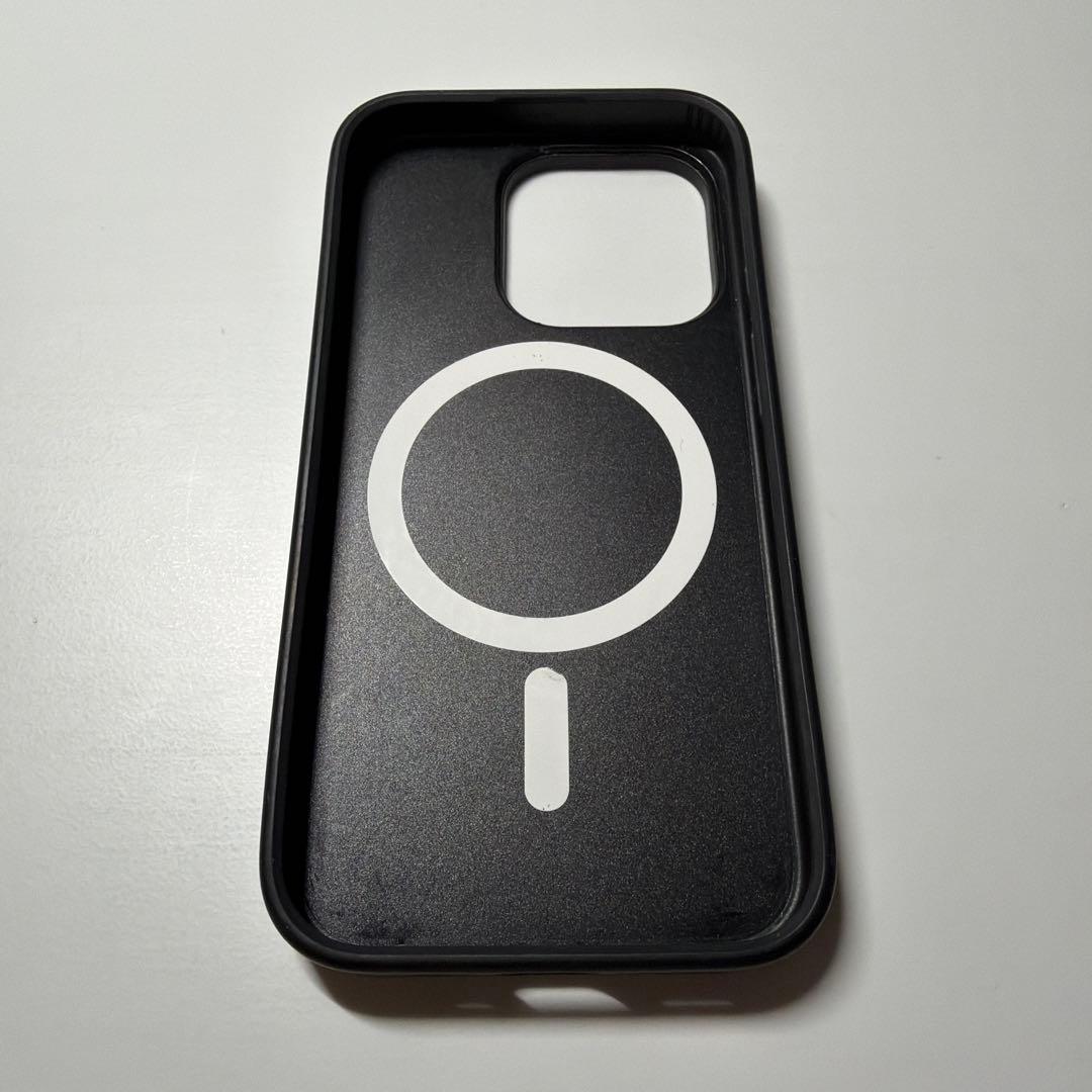 LE SSERAFIM CASETiFY iPhone 15 Pro ケース