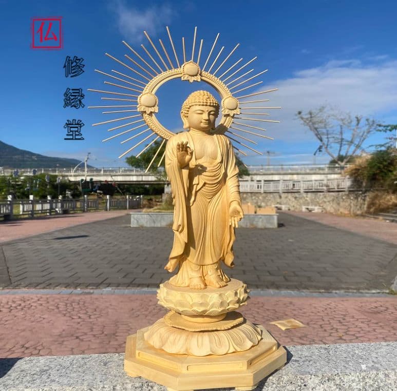 【修縁堂】珍品　精密彫刻　最高級 釈迦牟尼 仏教工芸品　木彫仏像