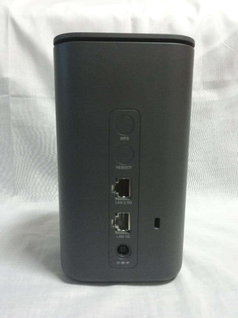ドコモ  5G HR02 ホームルーター 楽天モバイルAPN設定済