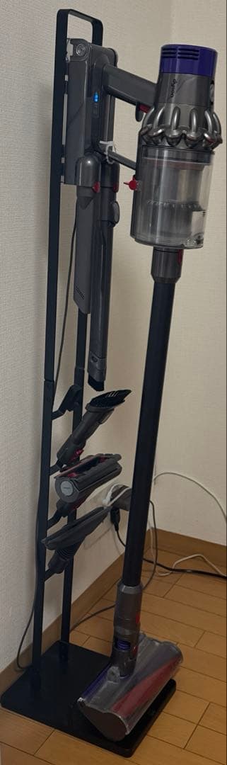ダイソン Dyson Cyclone V10 Fluffy本体➕パーツ➕スタンド