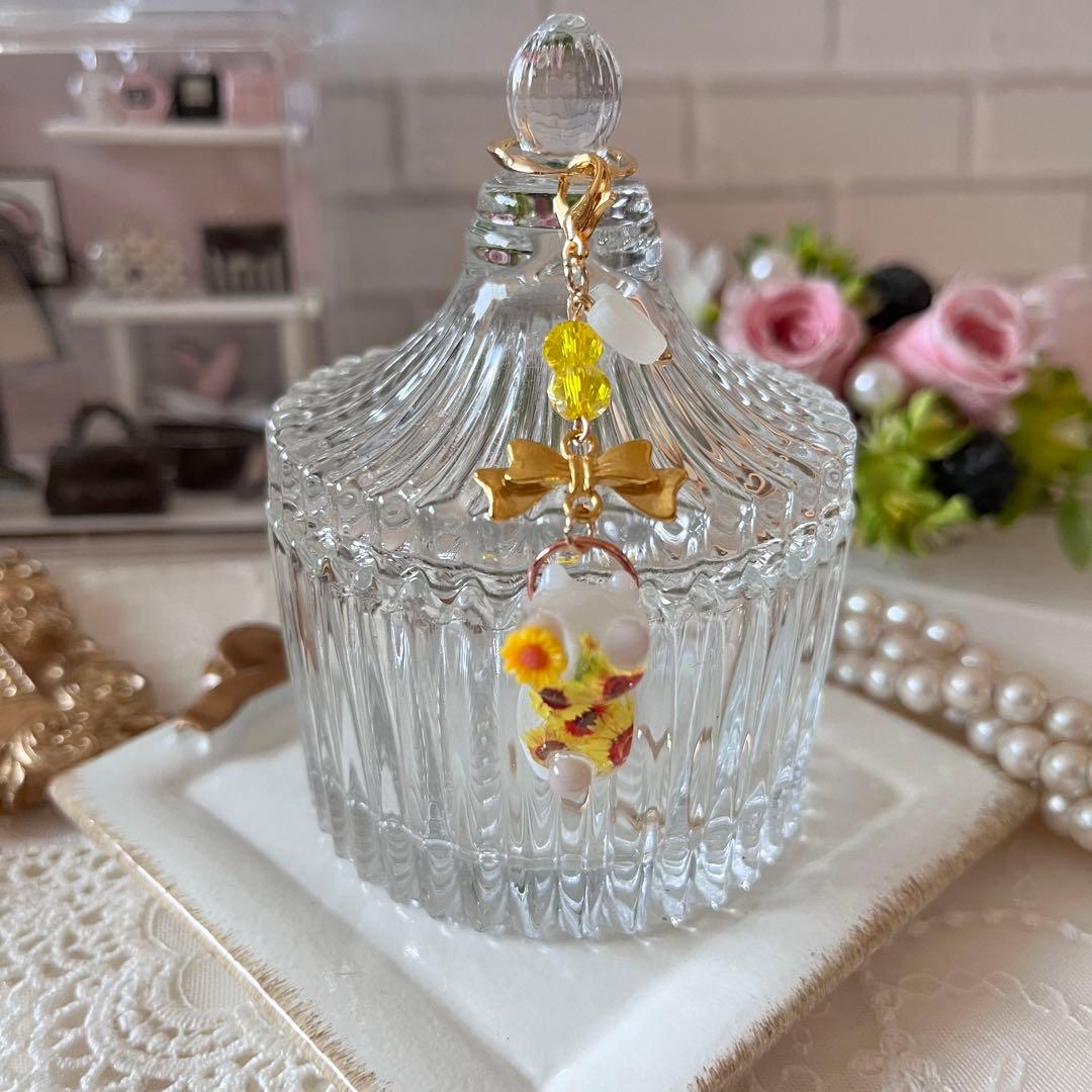 ฅ❤️ レジン　ねこ　パール　ひまわり　チャーム　ヘアゴム　キーホルダー