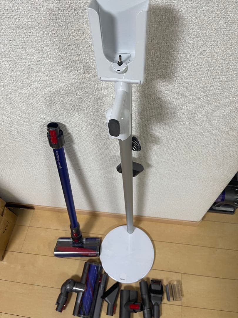 【美品】Dyson V11 Fluffy コードレス掃除機エコー６５分