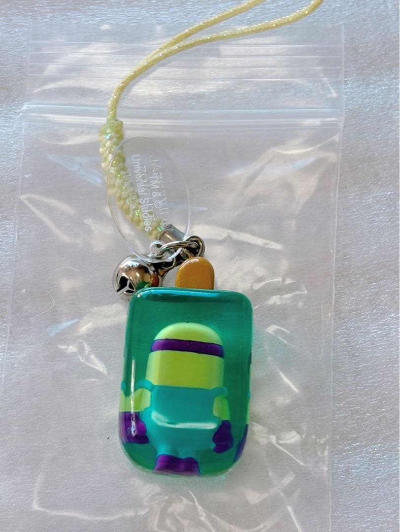 ユニバ　USJ ミニオン　アイス　キーホルダー　ストラップ　根付け　レア！