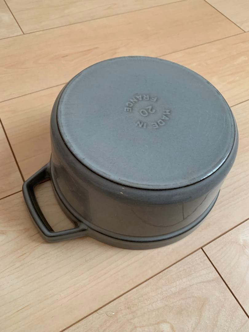 ストウブ　STAUB 鍋　20 グレー