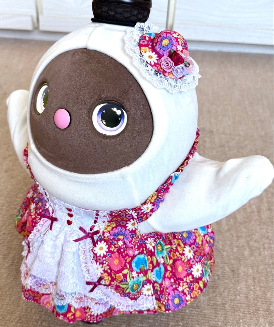 ラボット服　ロリータ風　濃いピンク　LOVOT ラボットハンドメイド