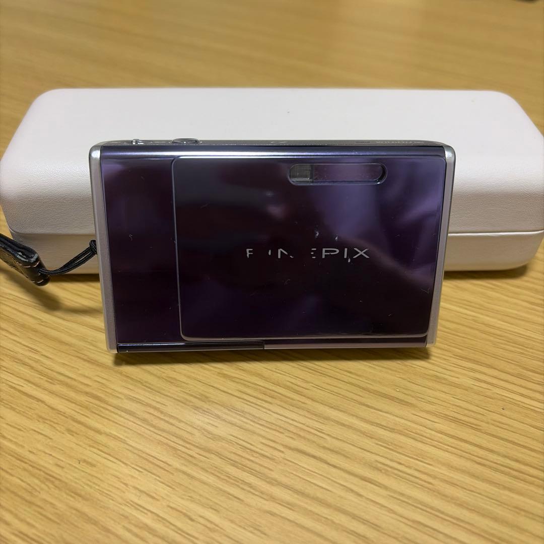 FUJIFILM FINEPIX Z3 　コンパクトデジタルカメラ