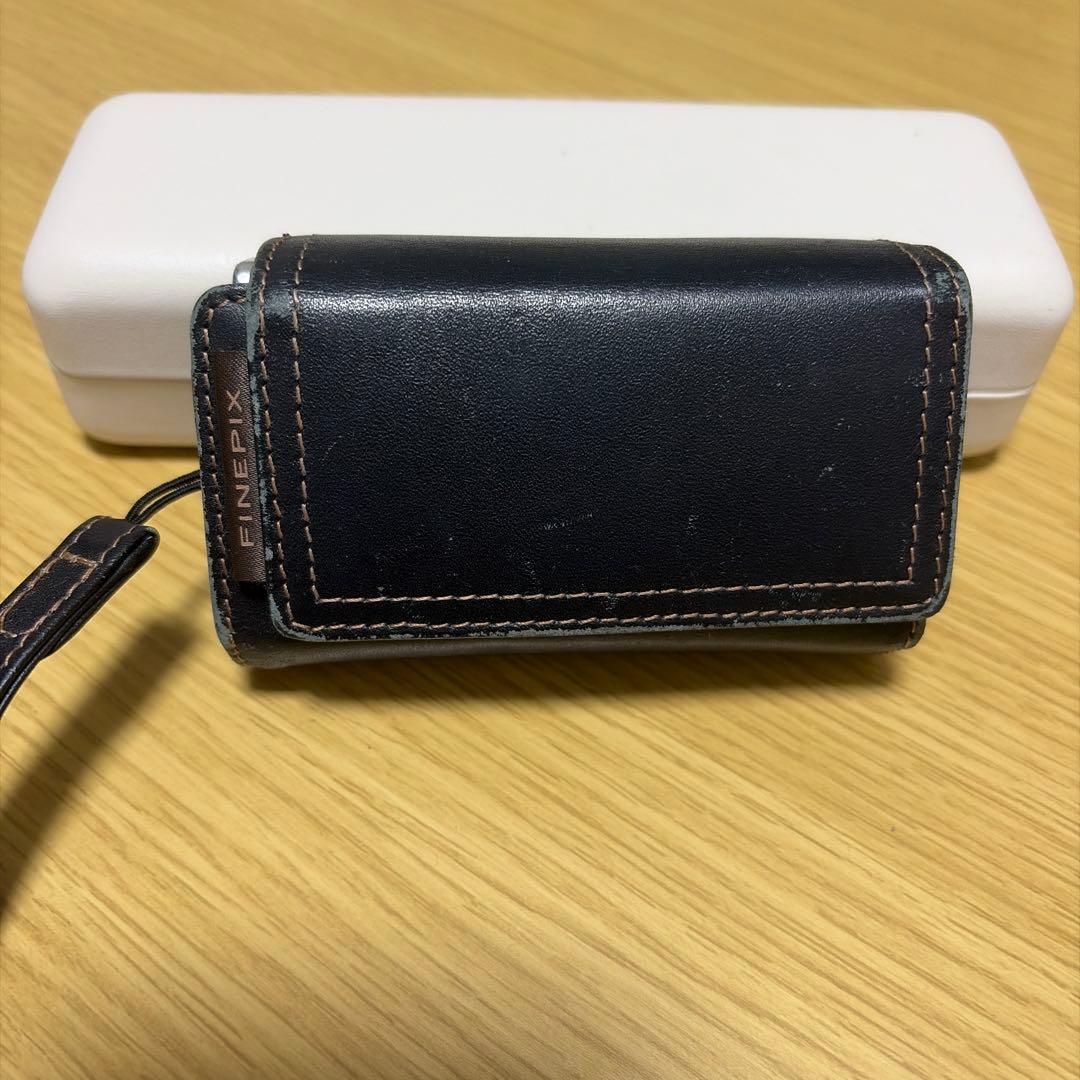 FUJIFILM FINEPIX Z3 　コンパクトデジタルカメラ