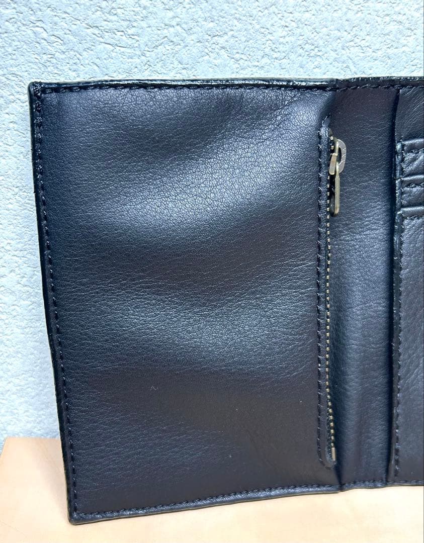 トラッカーウォレット　三つ折り財布　コンパクト財布　牛革　アメカジ　バイカー財布