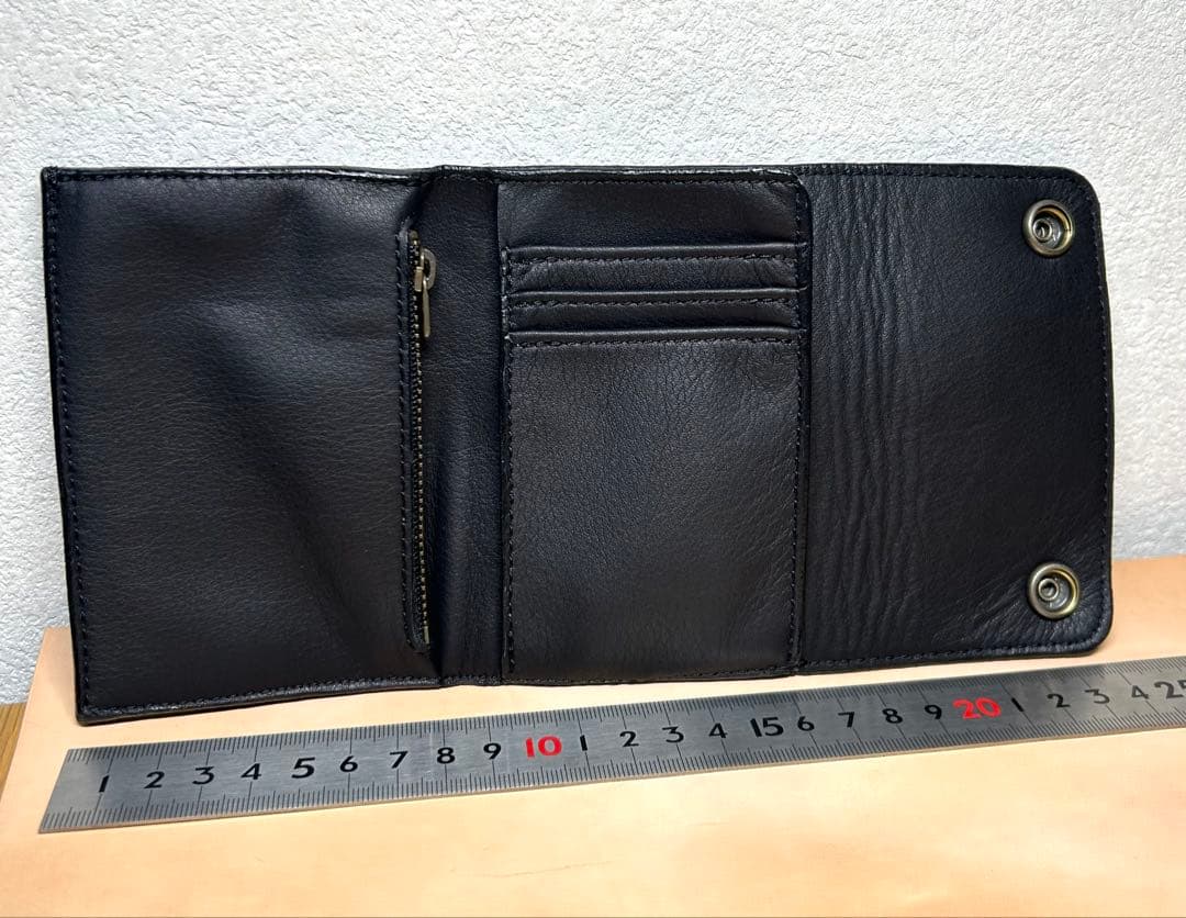トラッカーウォレット　三つ折り財布　コンパクト財布　牛革　アメカジ　バイカー財布