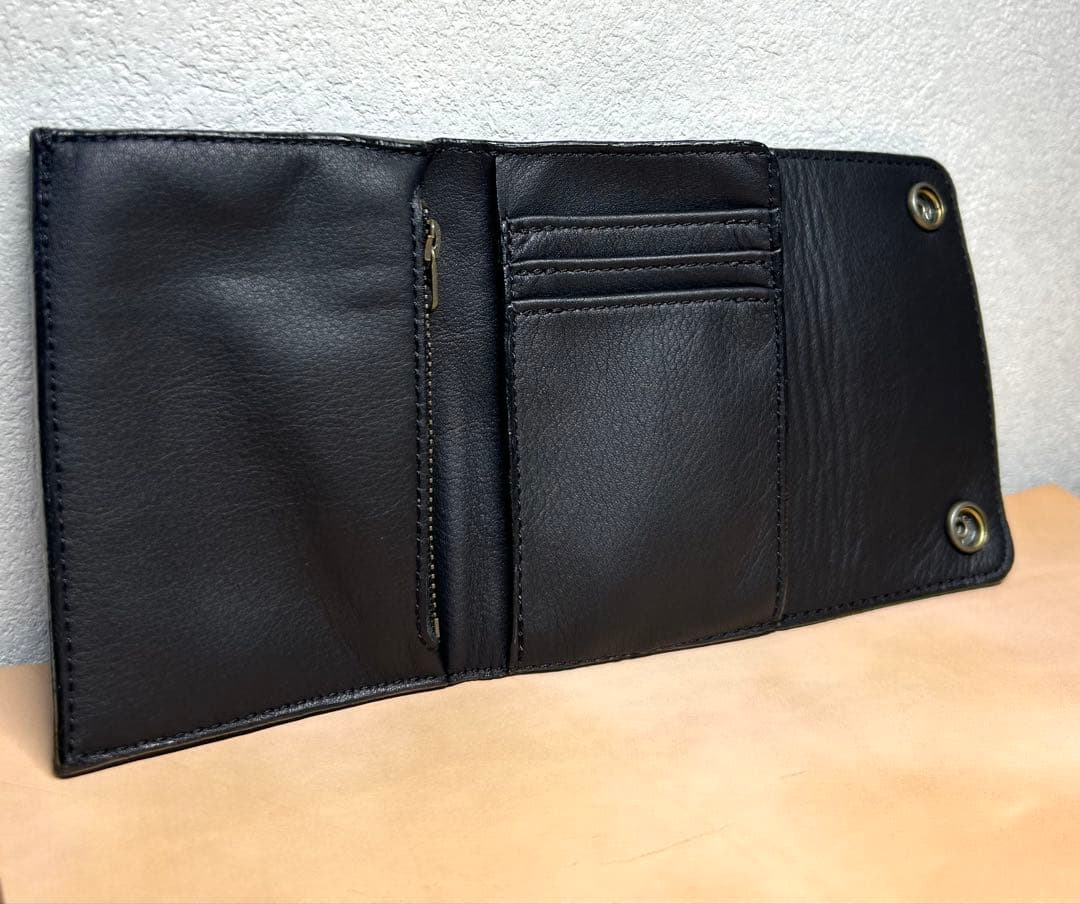 トラッカーウォレット　三つ折り財布　コンパクト財布　牛革　アメカジ　バイカー財布