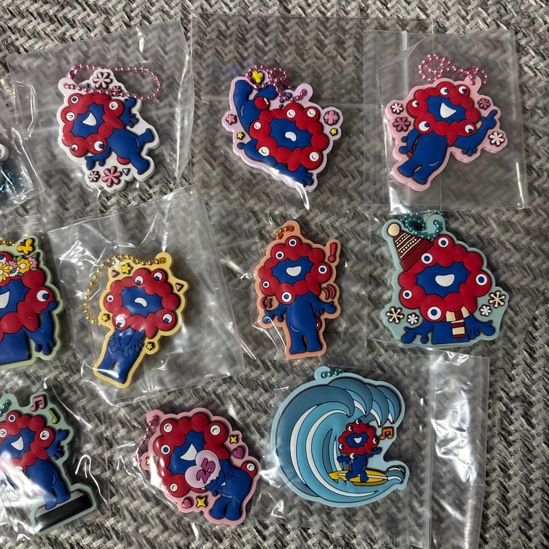 14個セット　ミャクミャク　ぷっくりラバマスビスケット