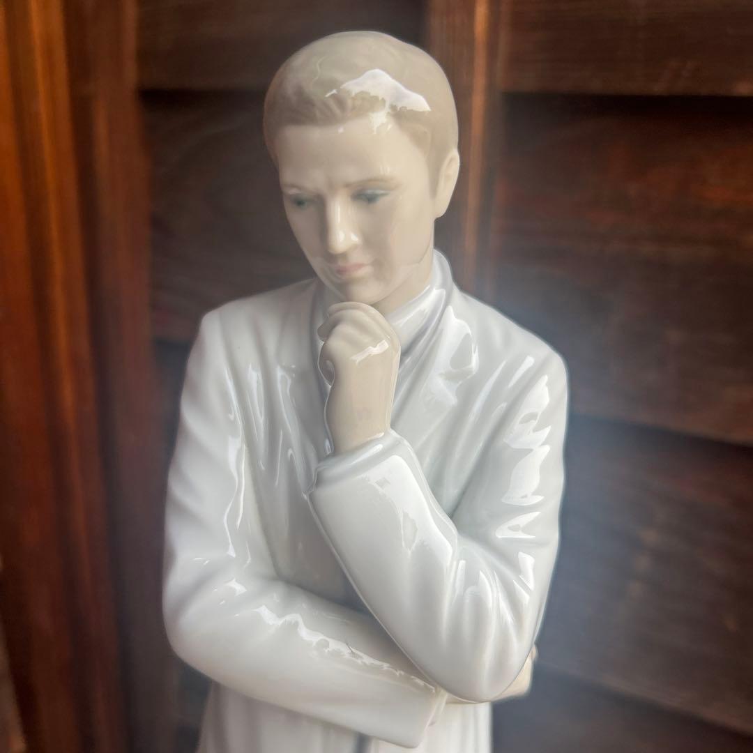 リヤドロ LLADRO スペイン製 優秀なドクター　置物 WA2 88