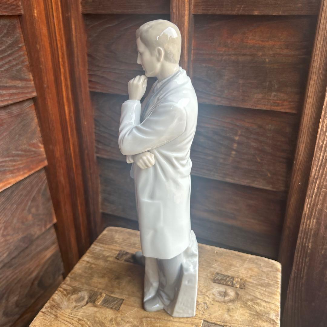 リヤドロ LLADRO スペイン製 優秀なドクター　置物 WA2 88