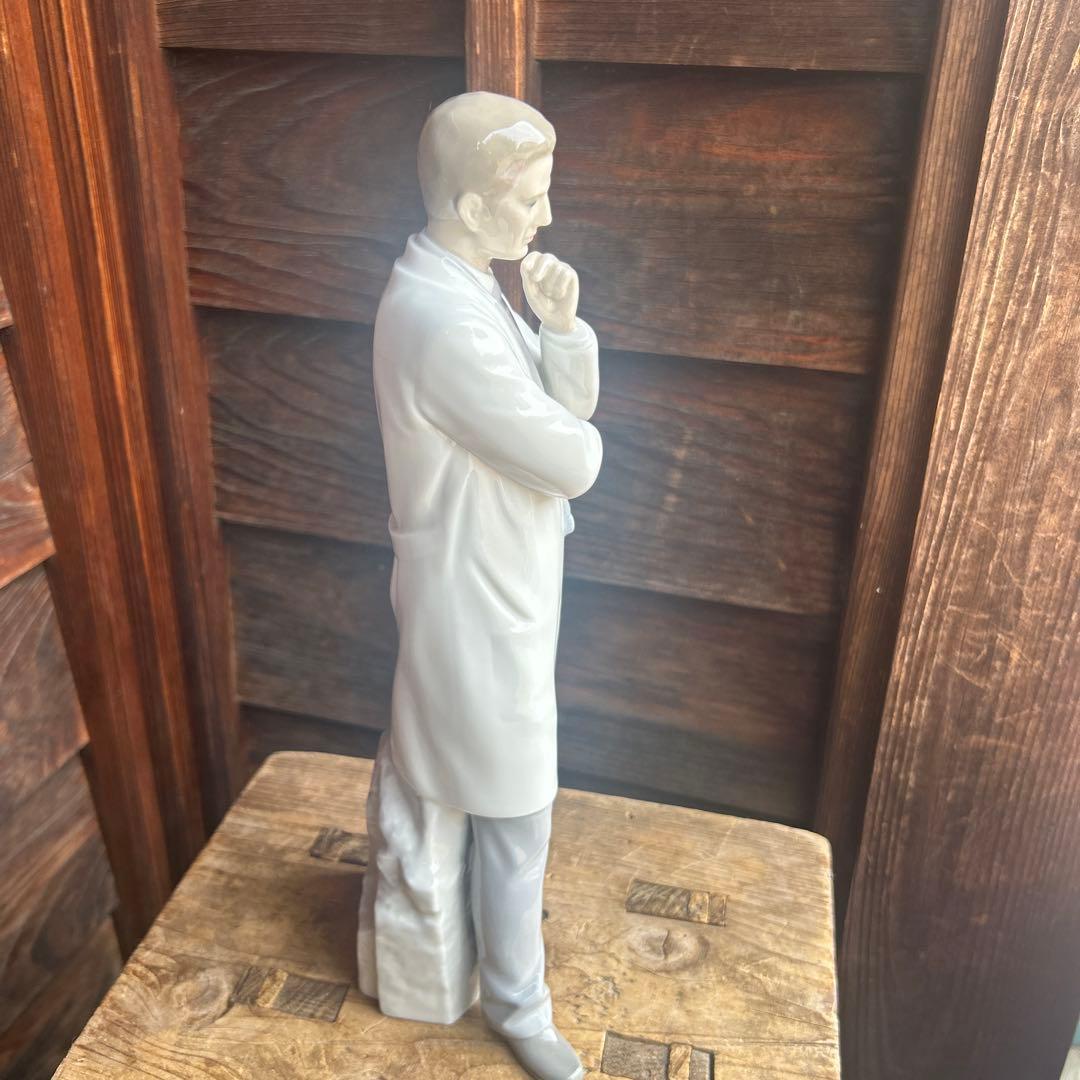 リヤドロ LLADRO スペイン製 優秀なドクター　置物 WA2 88