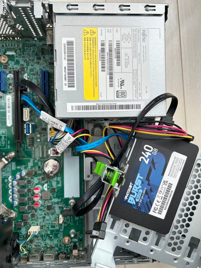 富士通 ESPRIMO D7012 i 5-12500 第12世代 SSD