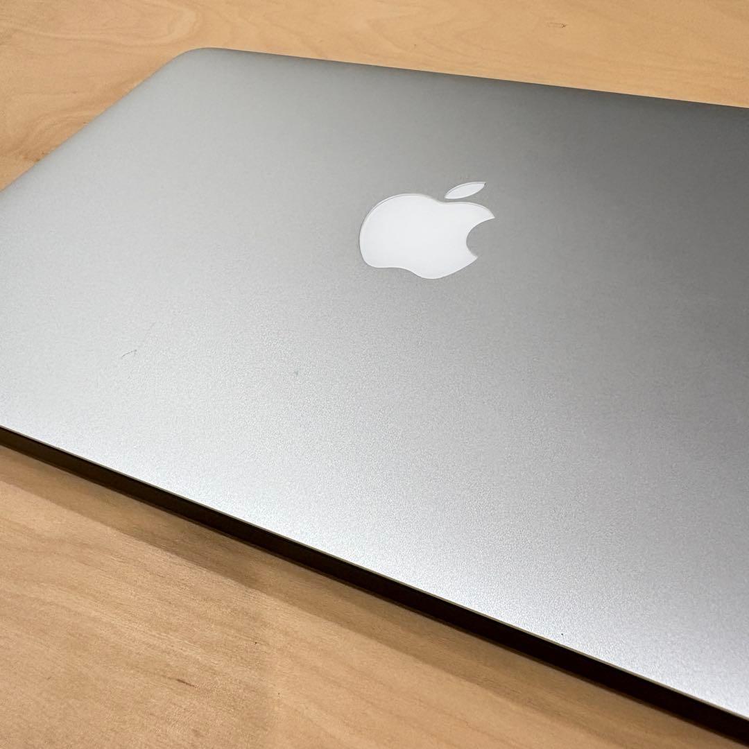 MacBook Air 11インチ Early2015 A1465