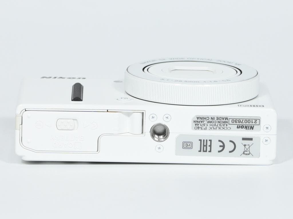 【美品】 ニコン　Nikon COOLPIX P340 ホワイト