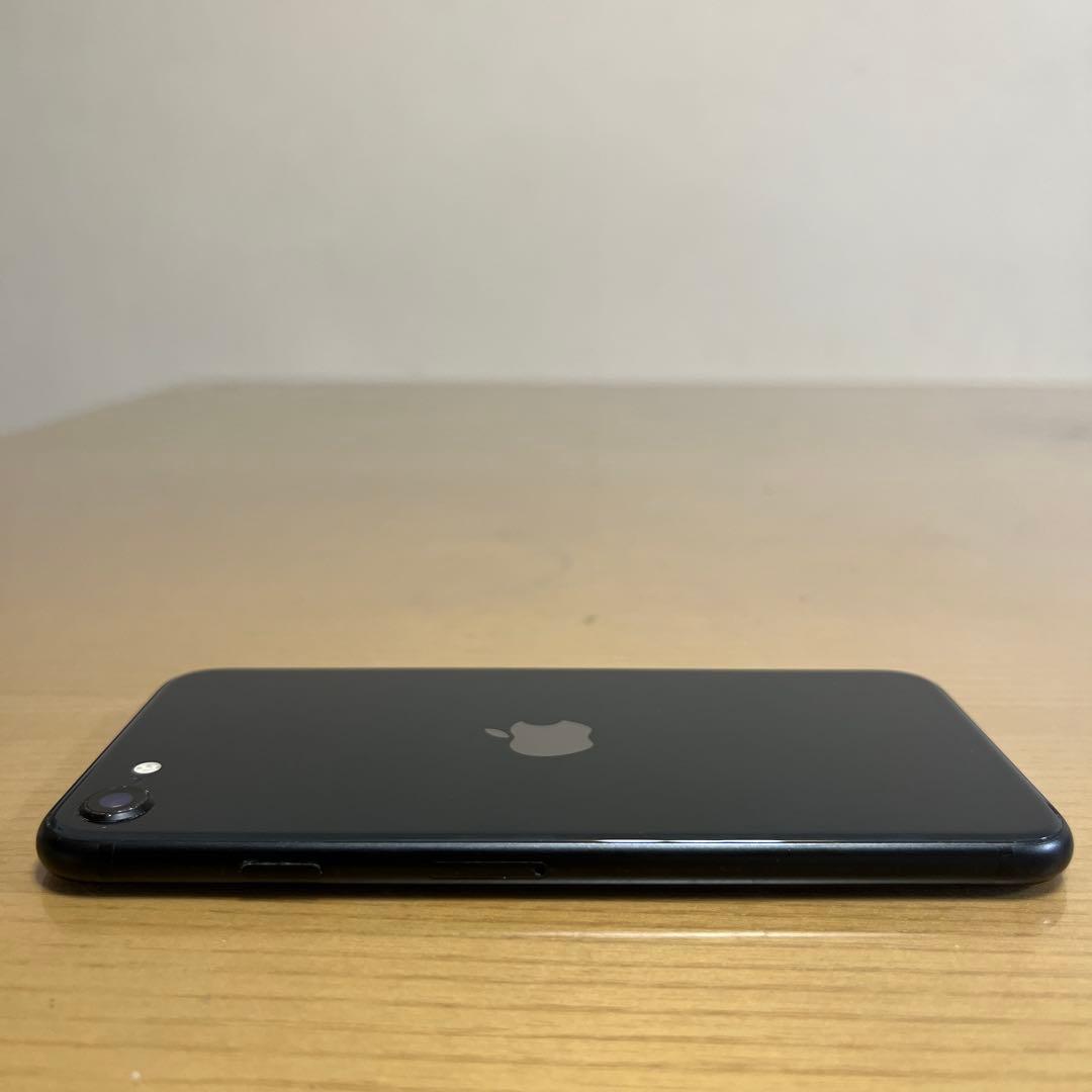 Apple iPhoneSE第2世代　64GB ブラック