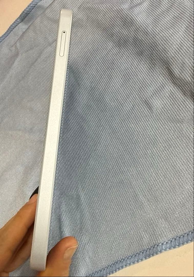 Galaxy A25 5G 画面割れ品です！！