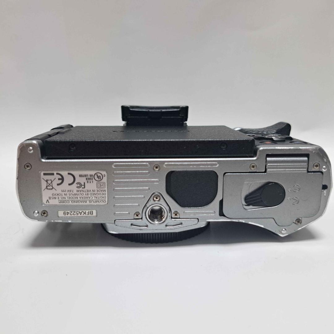 ※2/28まで OLYMPUS OM-D E-M5 MarkⅡ【中古美品】