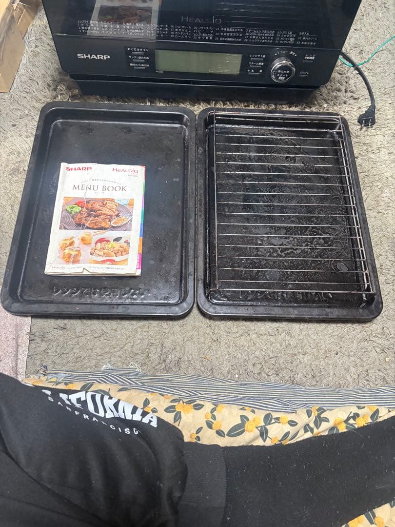 SHARPウォーターオーブンヘルシオ. AX- J600-W