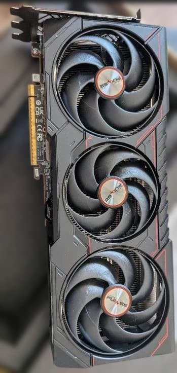 グラフィックボード・グラボ・ビデオカード Sapphire Radeon RX 9070XT