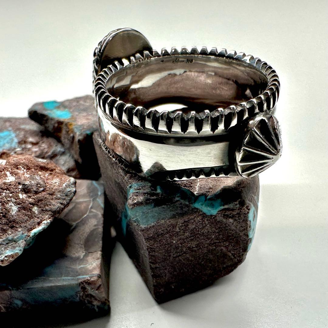 ネイティブアメリカンスタイル　オールドストック　スモーキービズビー　ハンドメイド