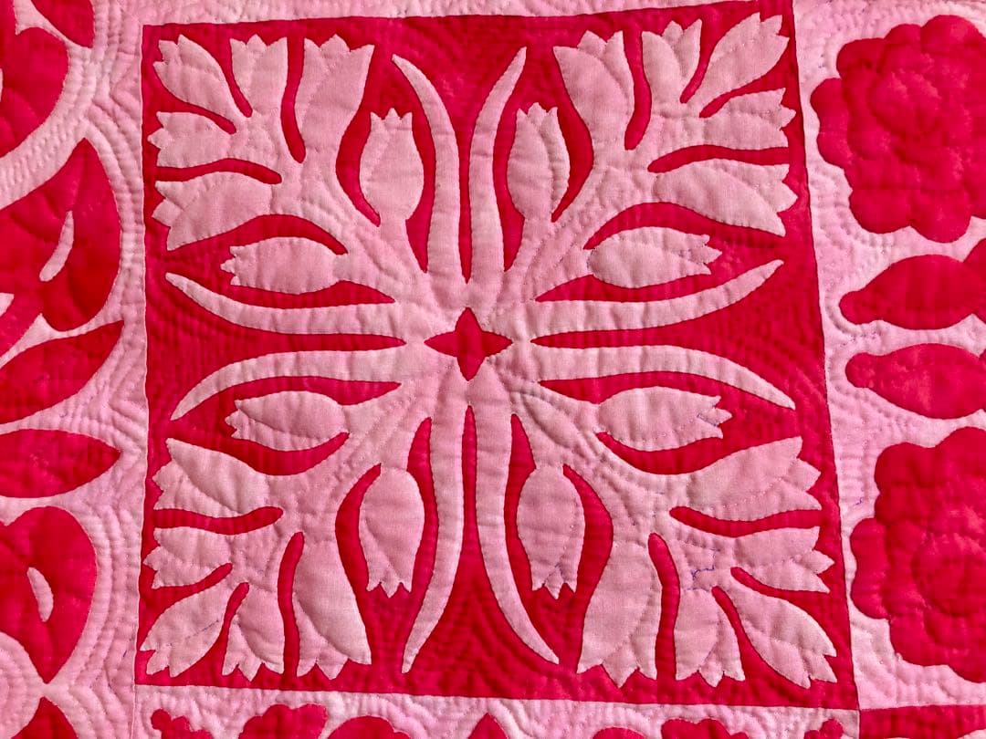 ハワイアンキルト　タペストリー　お花サンプラー