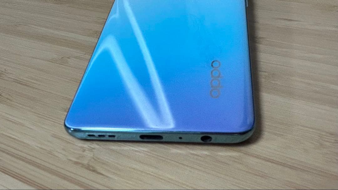 Oppo スマートフォン　本体　A002OP Reno3a ホワイト　128GB