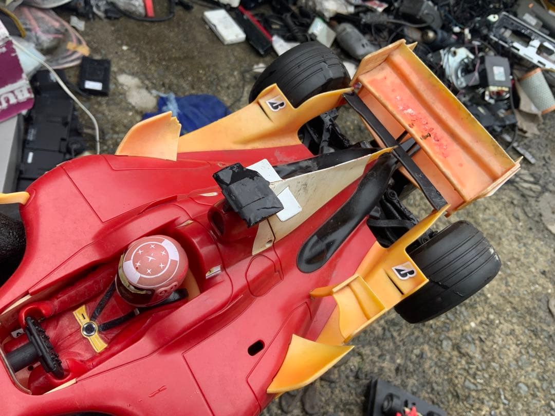 フェラーリF1 ラジコンカー／Vodafone／1/10