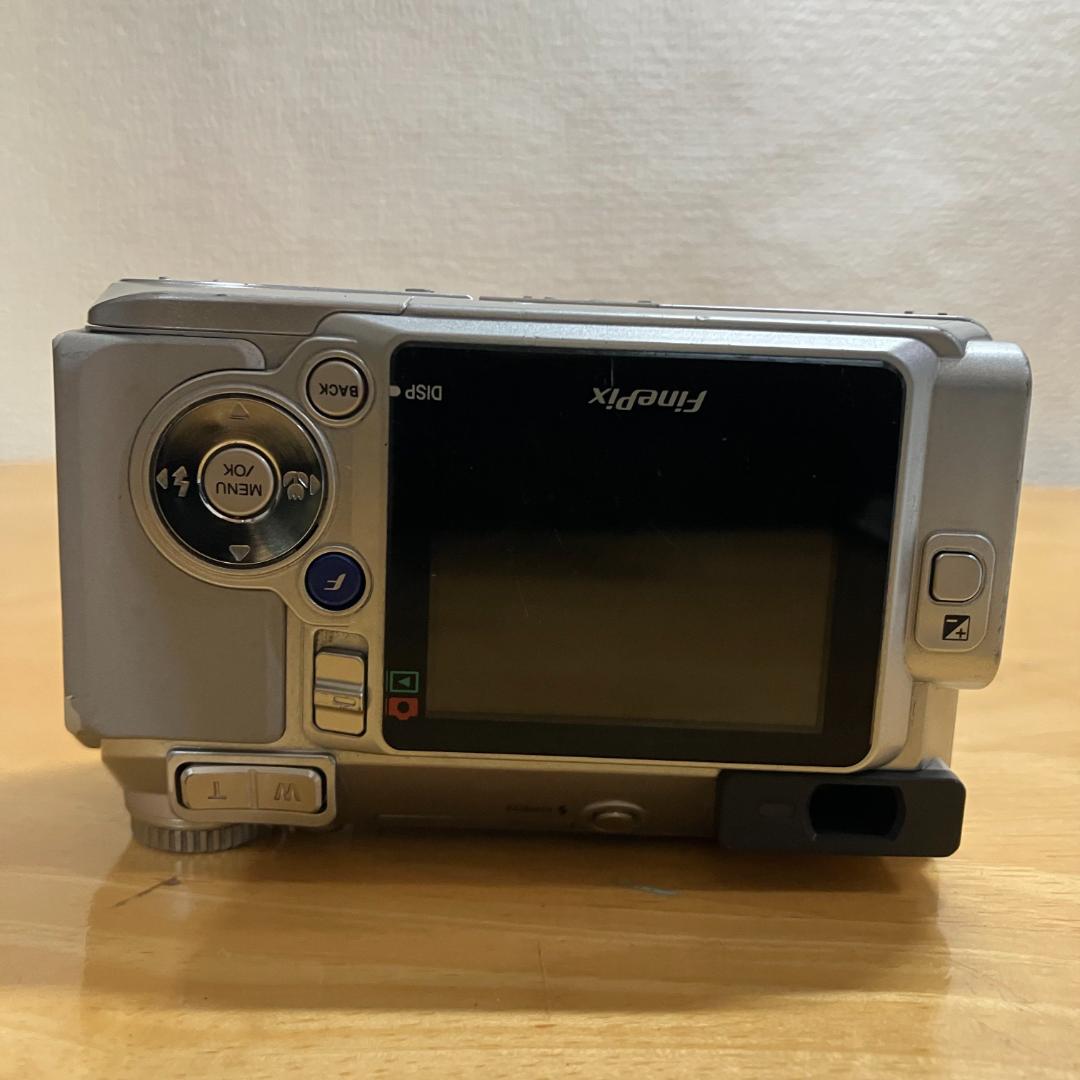 Fujifilm E550 コンパクトデジタルカメラ#E10