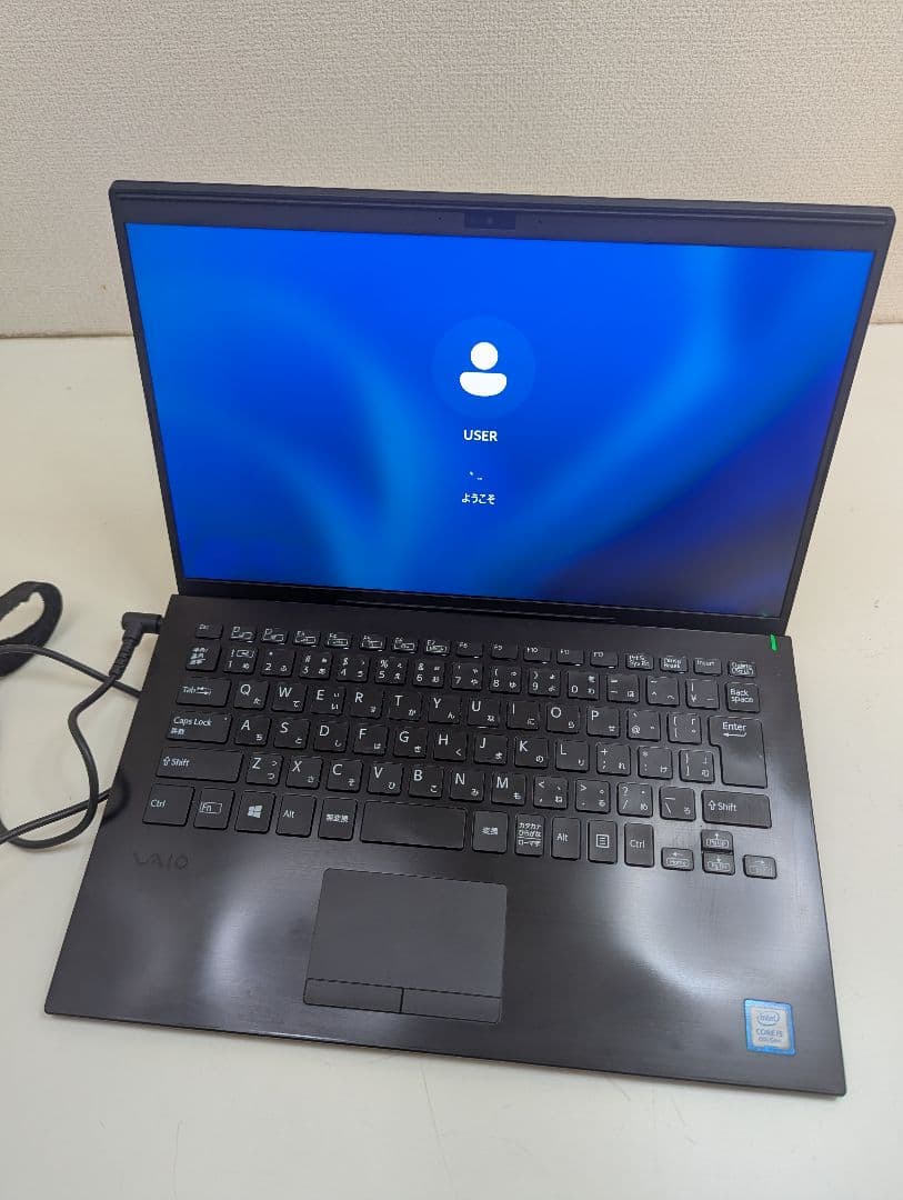Sony VAIO 14インチ Core i5 8265U SSD256GB