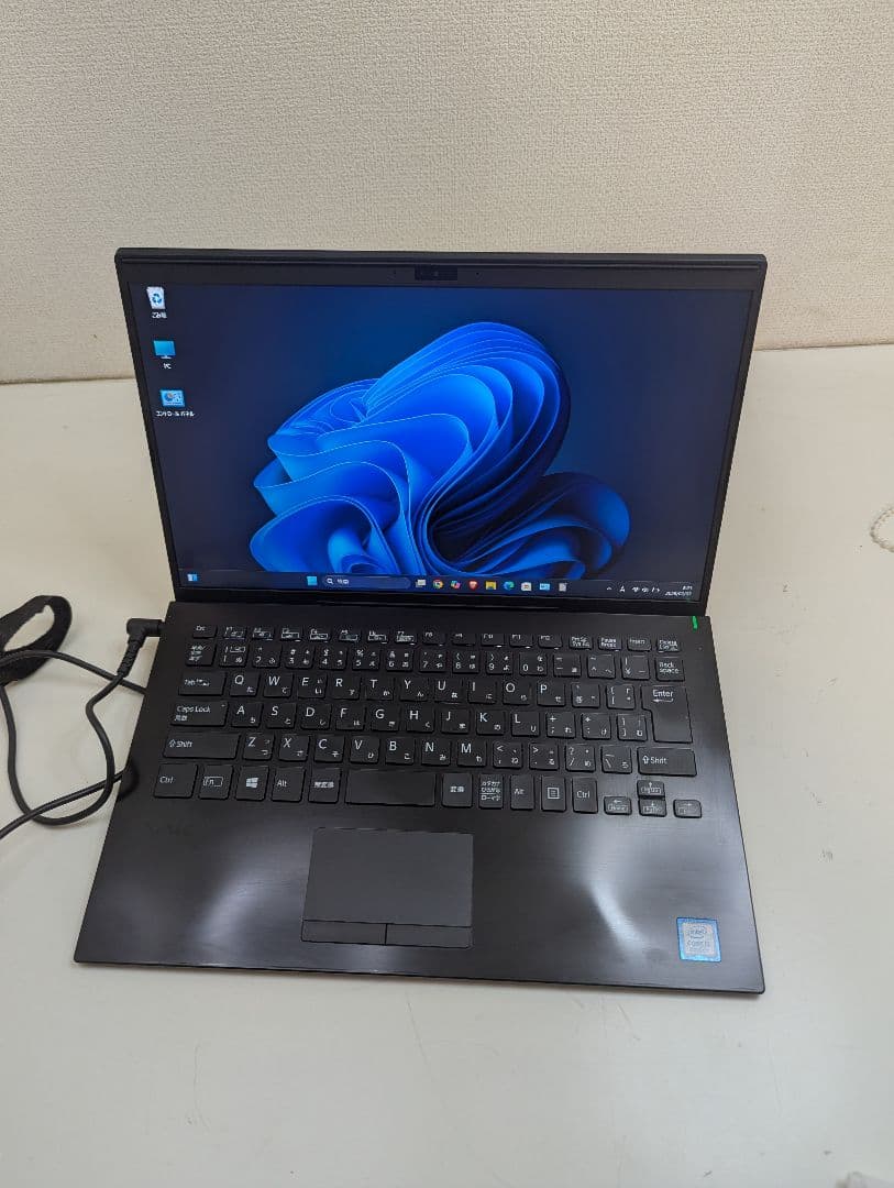 Sony VAIO 14インチ Core i5 8265U SSD256GB