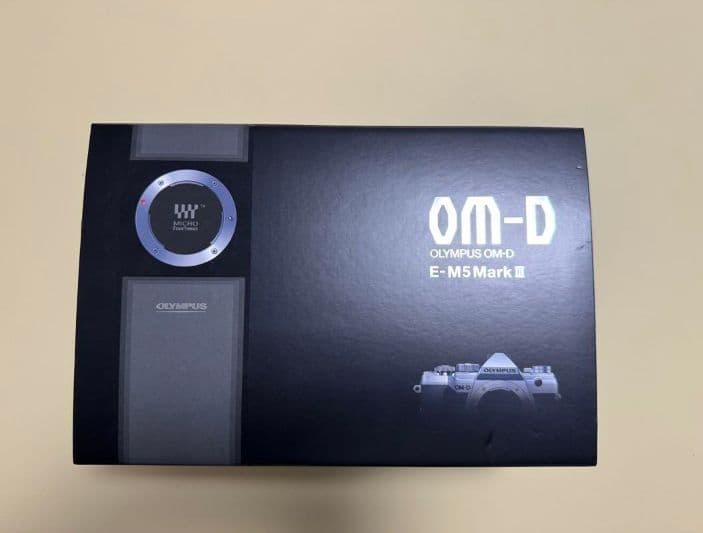 【美品】OLYMPUS OM-D E-M5 Mark III 本体　元箱付