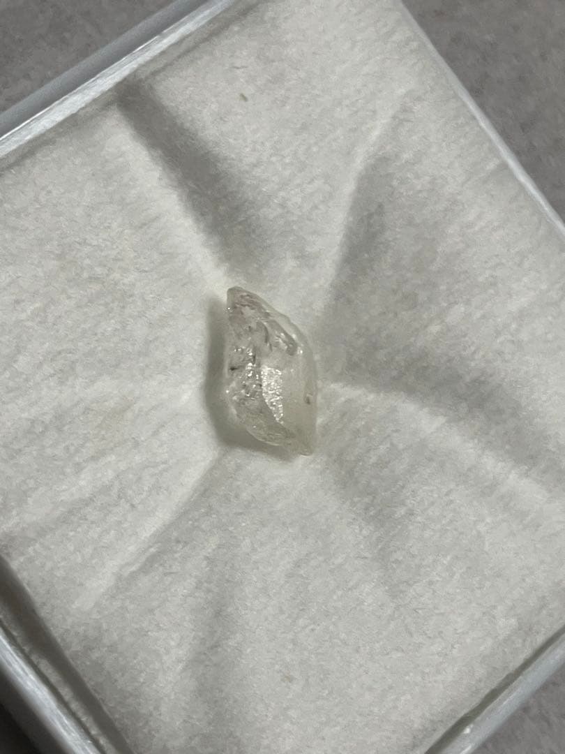 【神の石】産フェナカイト