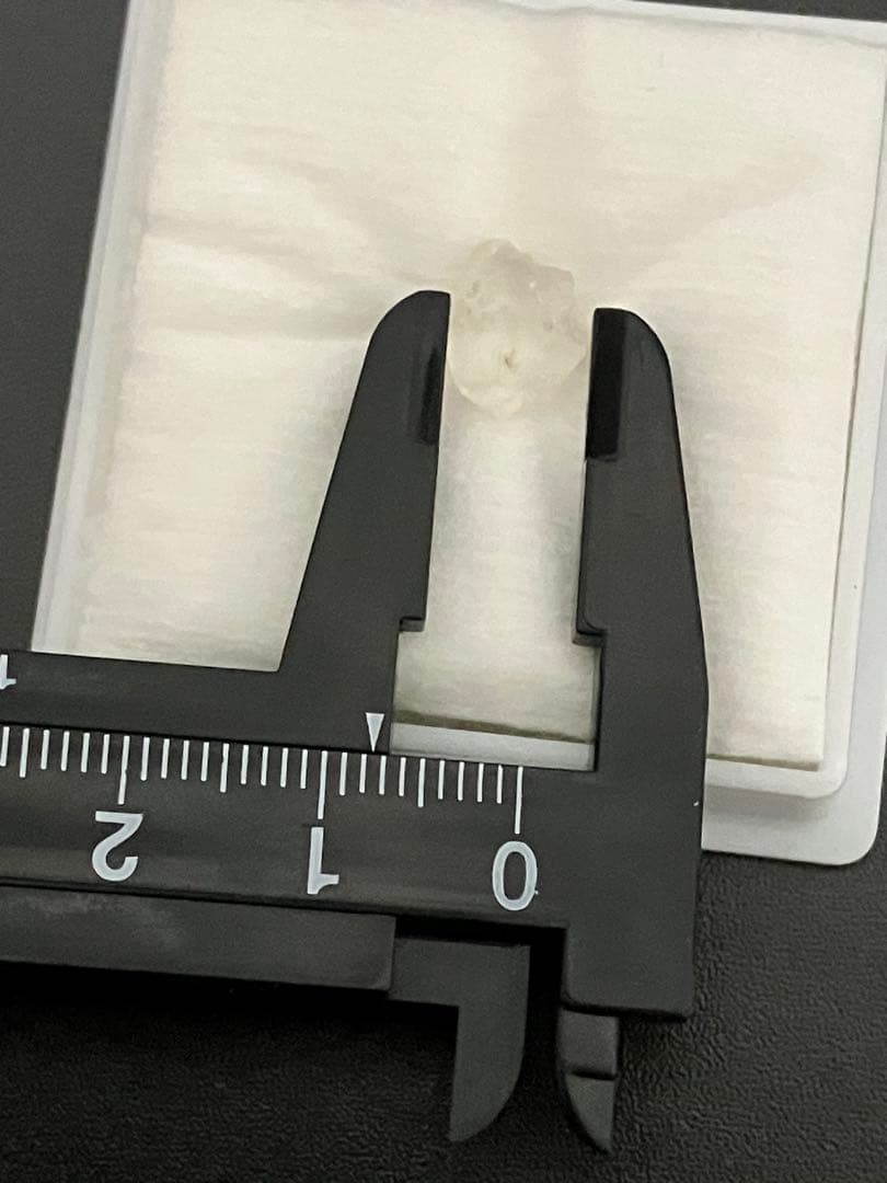 【神の石】産フェナカイト