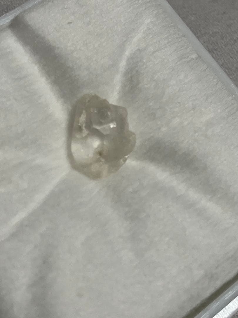 【神の石】産フェナカイト