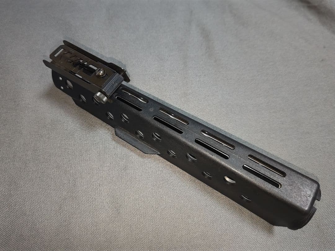 kawasakitomohiro2000 ハンドガード　リーフサイト付き