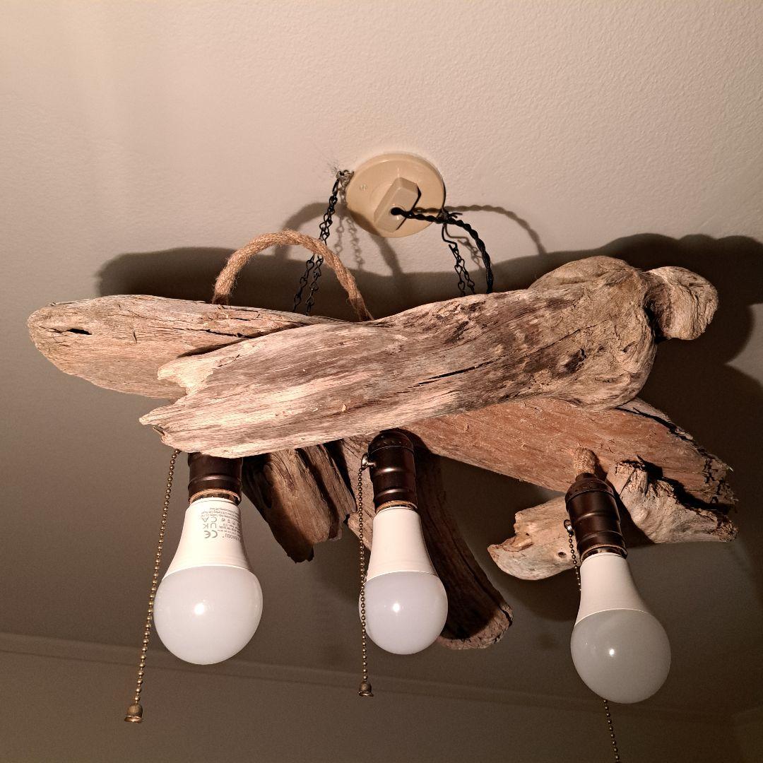 流木インテリア　LED3灯付きペンダントライト　ダイニングに最適です